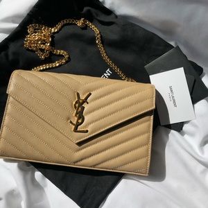 ❌SOLD❌Ysl large monogram chain wallet